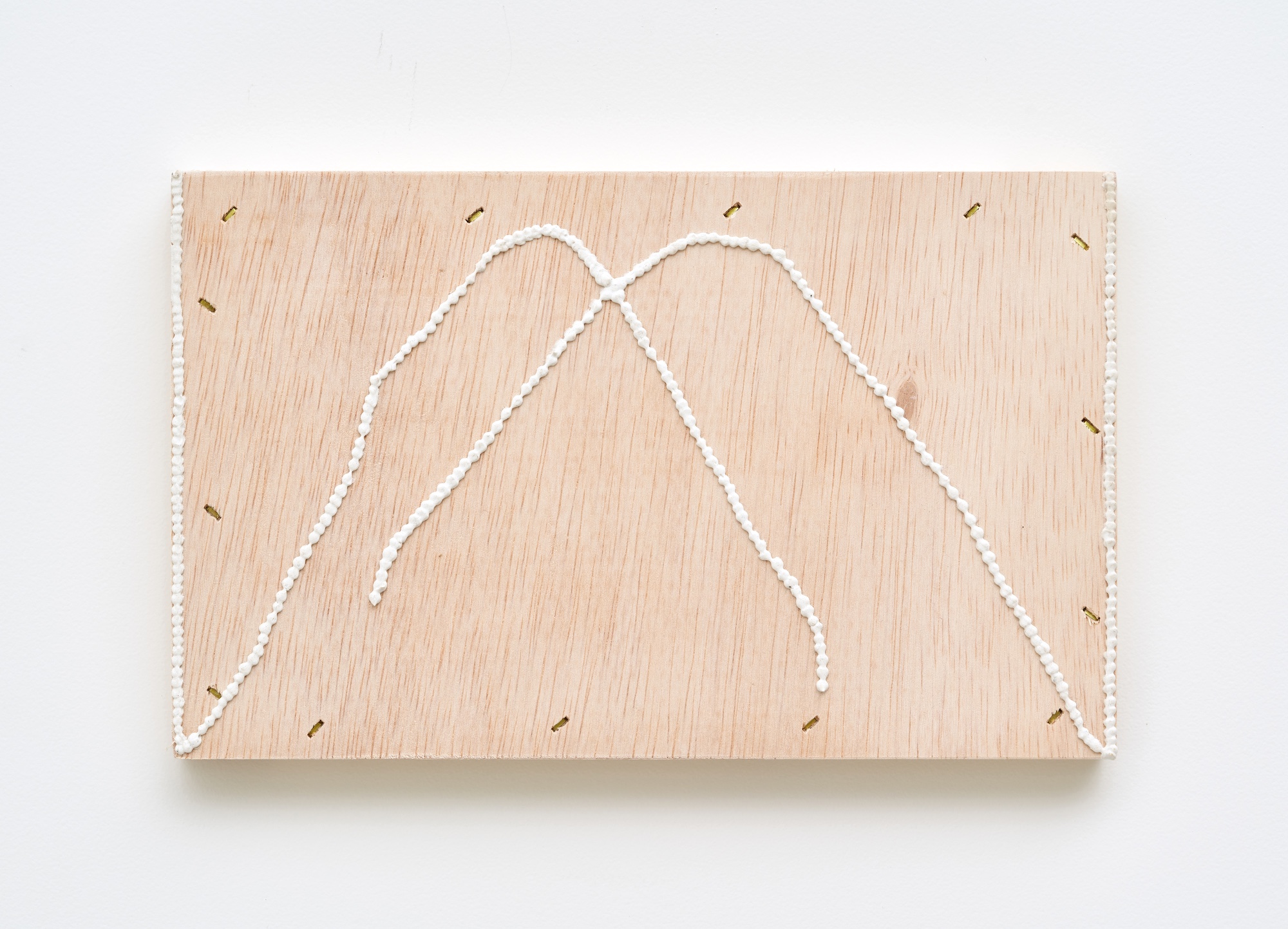 Heewon Choi, 언덕, 2023, Modeling paste on wood panel, 22.7x14cm