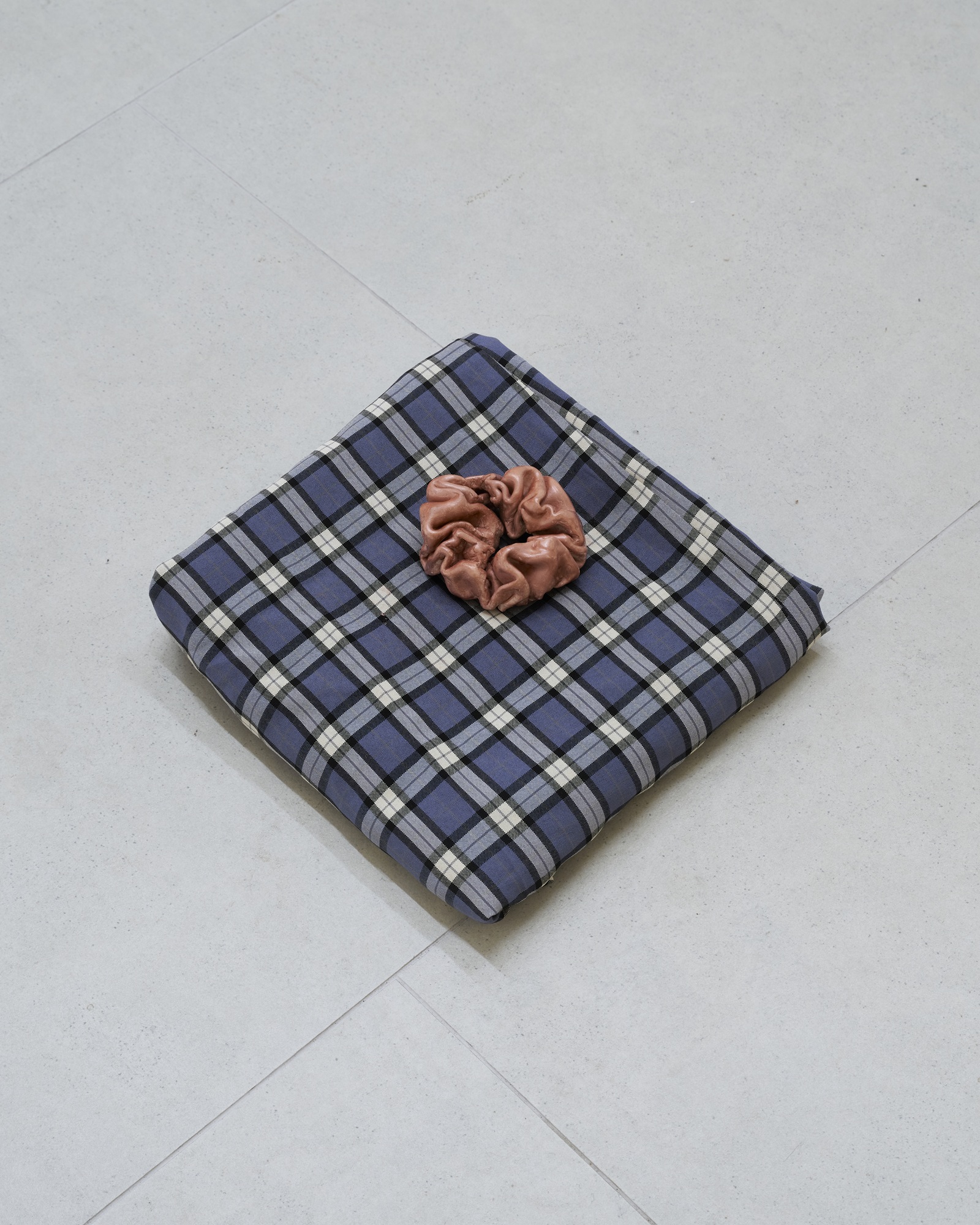 Murphy Yum, Untitled, 2025, polymer clay, eyeshadow, fabric, 9x9x4cm